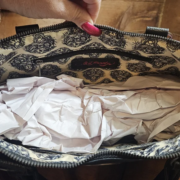 Ed Hardy Pink and Black Women's Bag With Straps - Picture 7 of 8